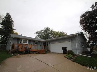 5614 N Rosemead Dr, Peoria, IL 61614