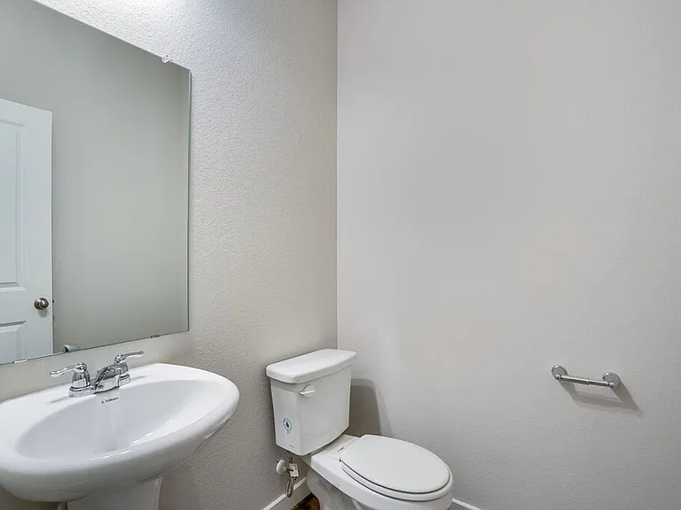 505 Pearly Eye Dr #B — Photo 20