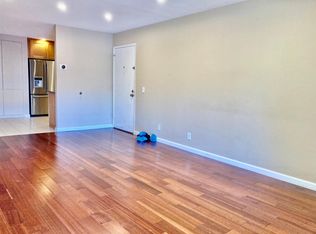 2452 W Bayshore Rd APT 3, Palo Alto, CA 94303
