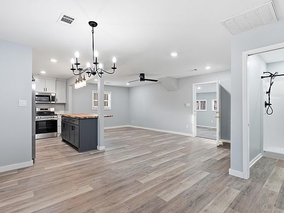 4th image of 464 Fleetwood Dr