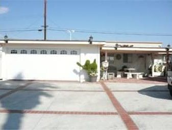 Xtra wide driveway for up to 6 cars and an RV