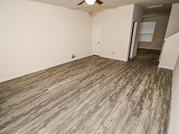 5th image of 2614 Montecito Ln