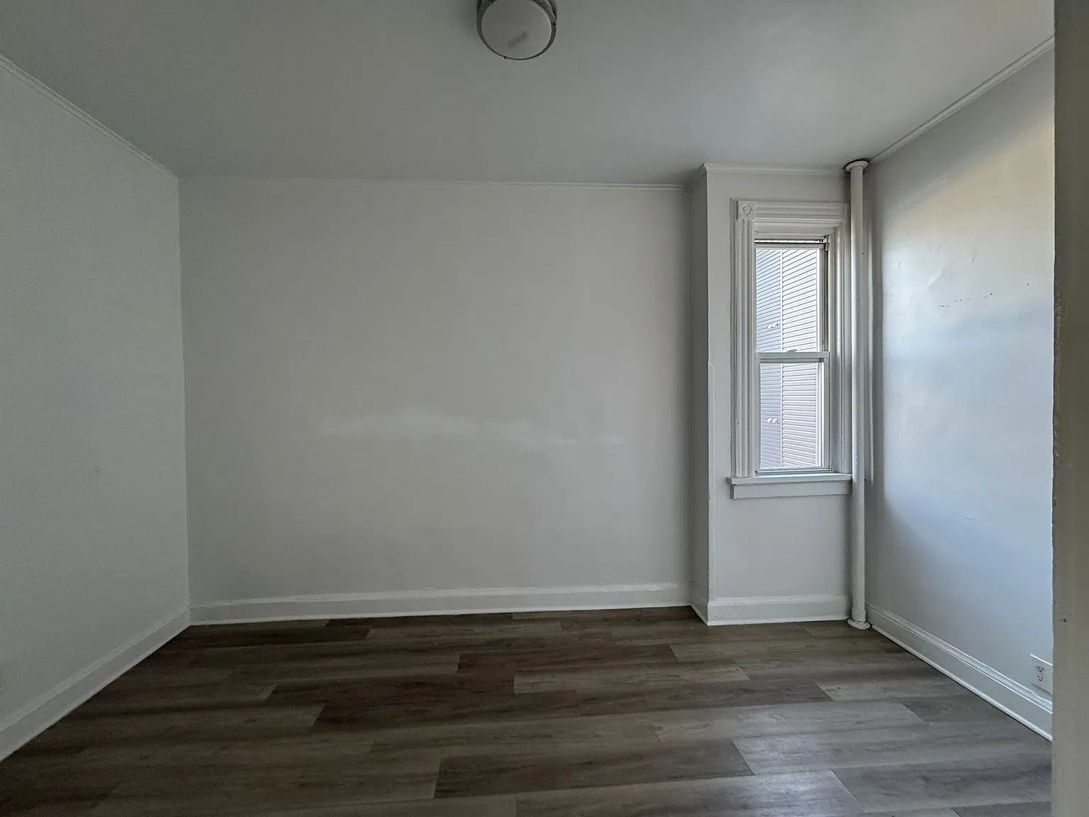 109 Hutton Street — Photo 4
