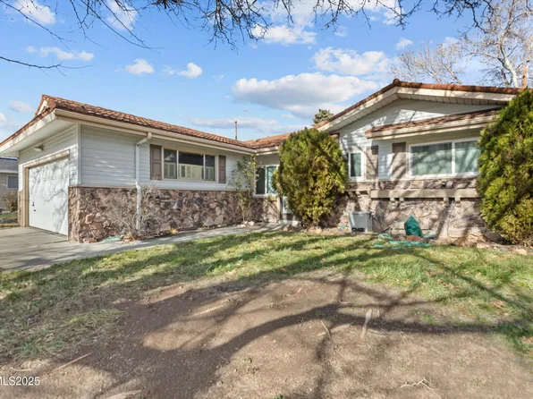 650 Lenwood Dr, Sparks, NV 89431