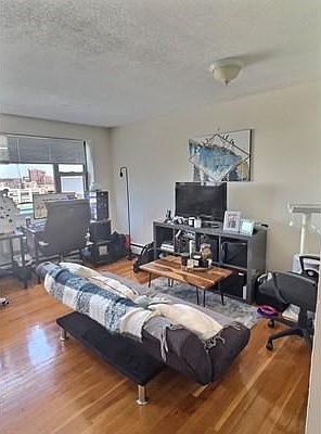 2nd image of 1039 Commonwealth Ave #71