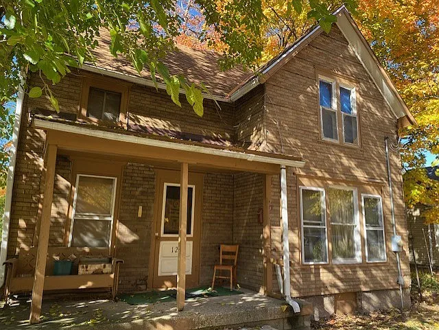 12 N Gosse Blvd photo 1