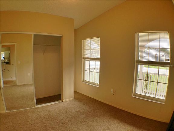 3rd image of 2221 Hannah Ln
