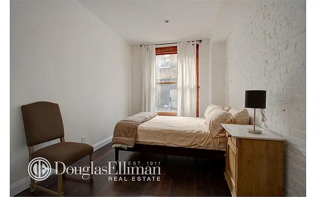 Rented by Douglas Elliman | media 21