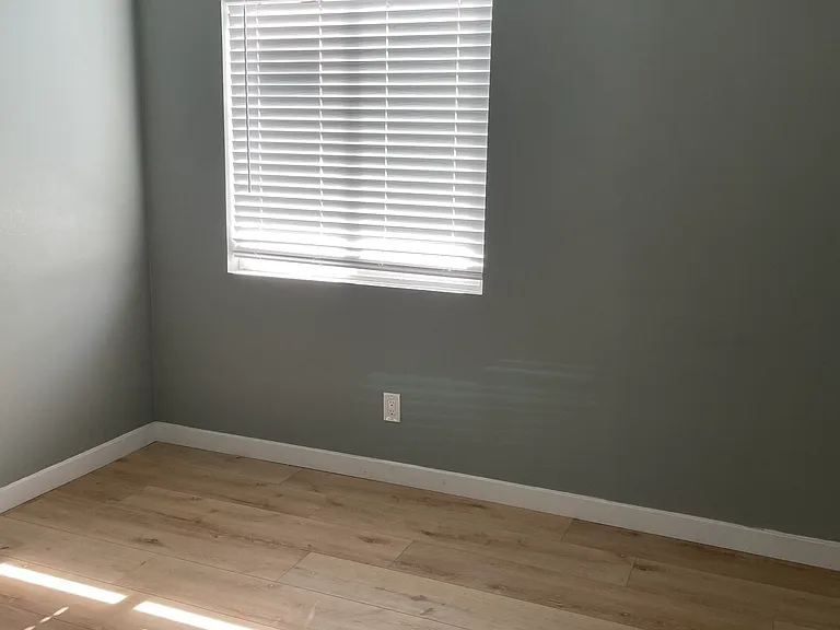 8717 Holmes Ave #3/4 — Photo 4