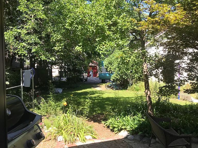 727 Washington St — Photo 38