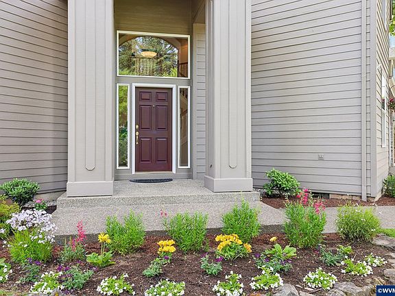 4th image of 5278 Berkshire Ct SE