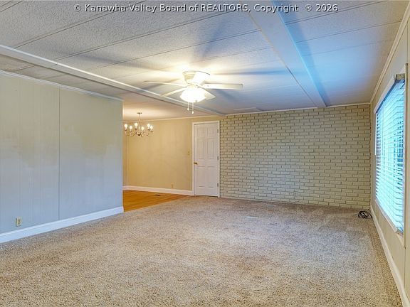 3rd image of 106 Greer St