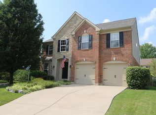 8594 Sunmont Dr, Cincinnati, OH 45255