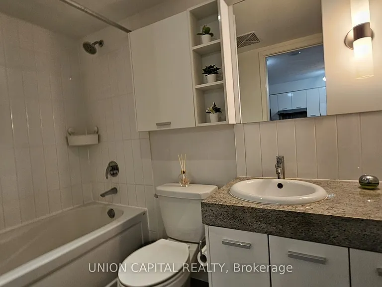 19 Singer Ct #1011 — Photo 15