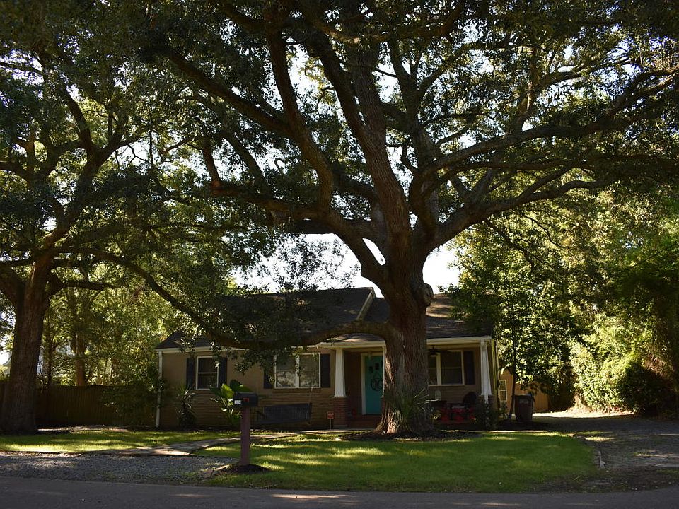 2nd image of 2056 Parkway Dr