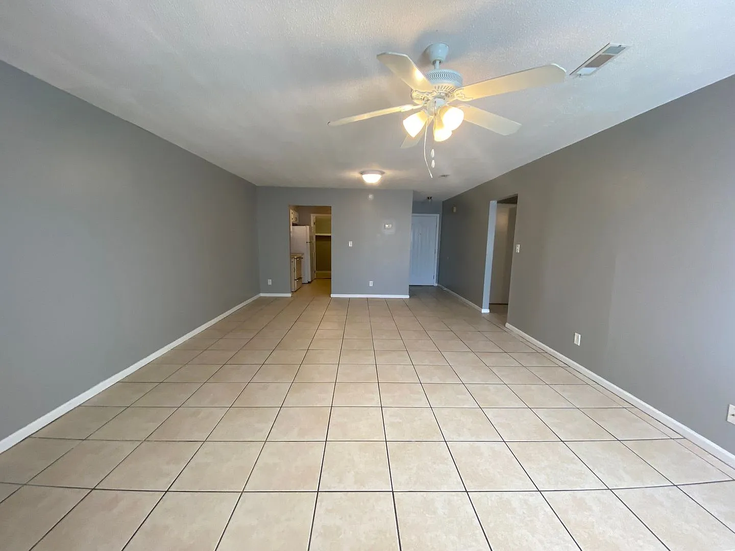 521 Heritage Place, Valdosta, 2BR/1BA — Photo 3