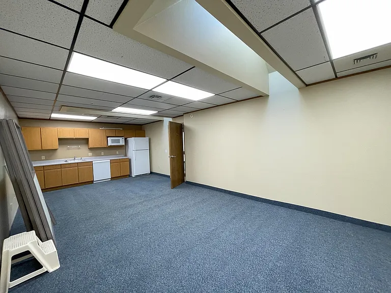 217 E Woodin Ave #2-F — Photo 21