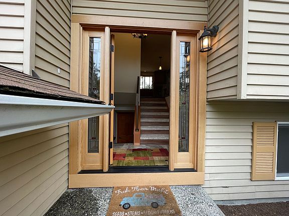 4th image of 5004 99th St SW