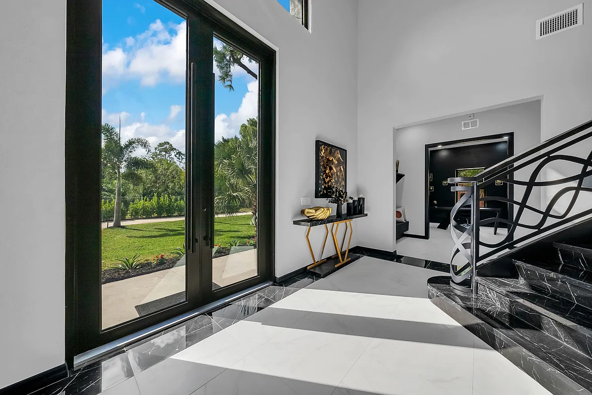 Building Photo - 14125 Collier Blvd #B