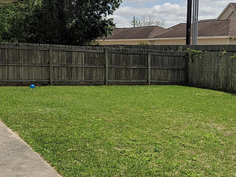 8005 Blue Bonnet Ln — Photo 37