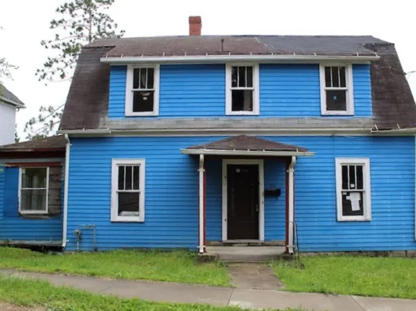 114 E State St, Wellsville, NY 14895