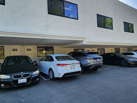 2nd image of 232191 Ventura Blvd