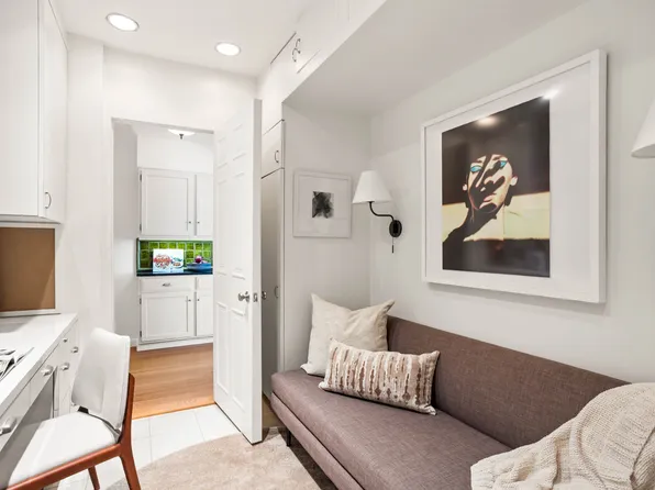 565 Park Avenue image 9 of 9