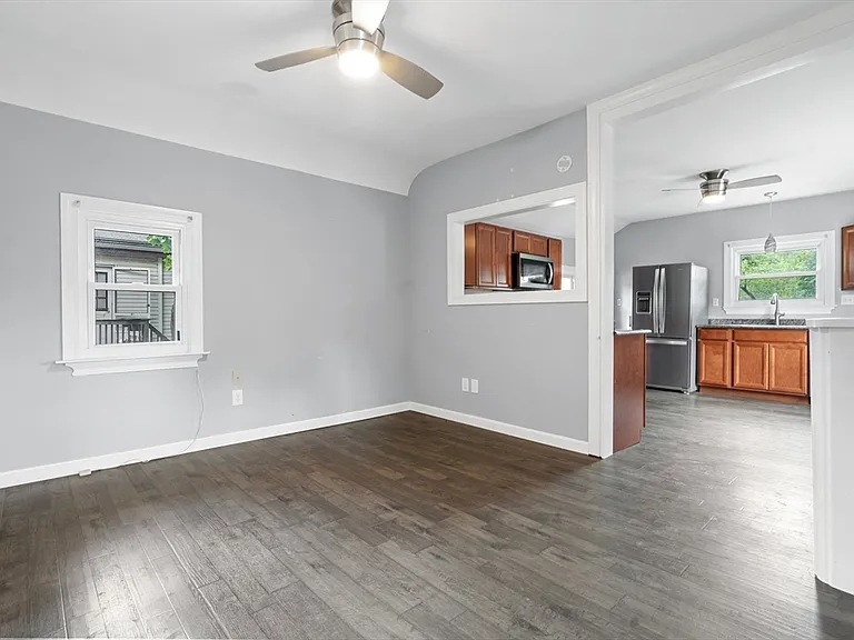 49 Prospect St #2 — Photo 6