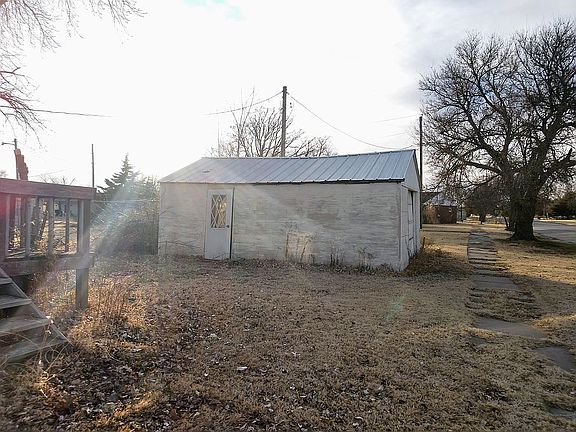 5th image of 2204 Avenue G