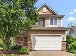 1917 Garland Circle Dr, Valparaiso, IN 46383