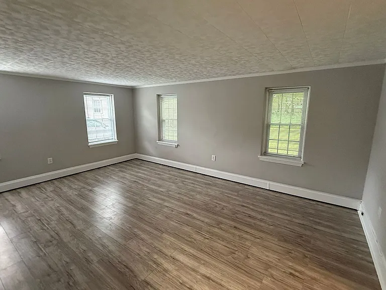 403 S Washington St #5 — Photo 4