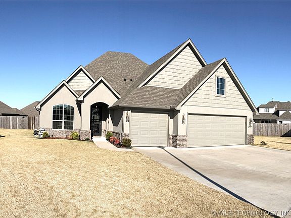 3rd image of 10407 S 227th East Ave