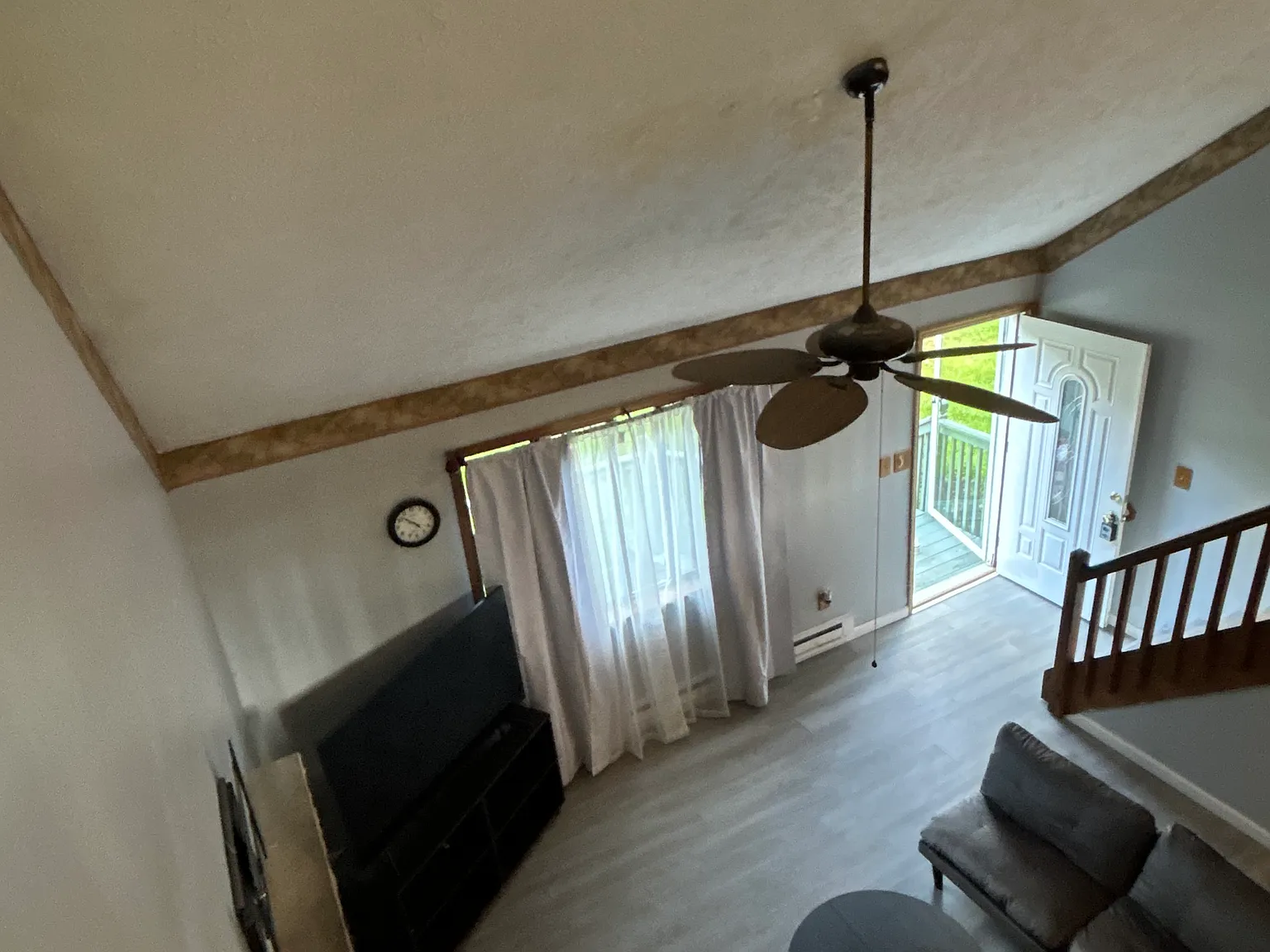 3 bed, 1274 sqft, $2,200 — Photo 4