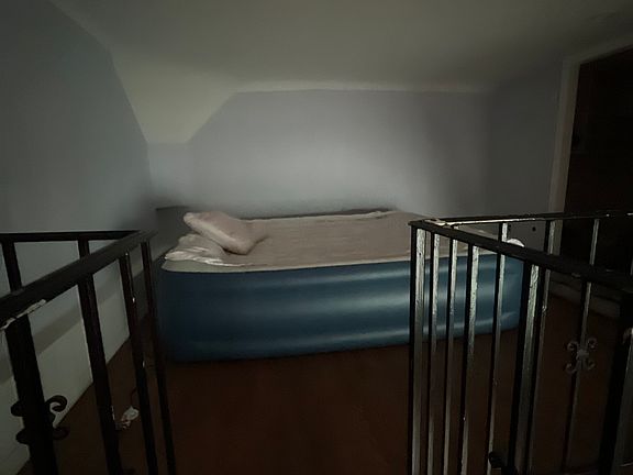 2nd image of 1250 North Ave