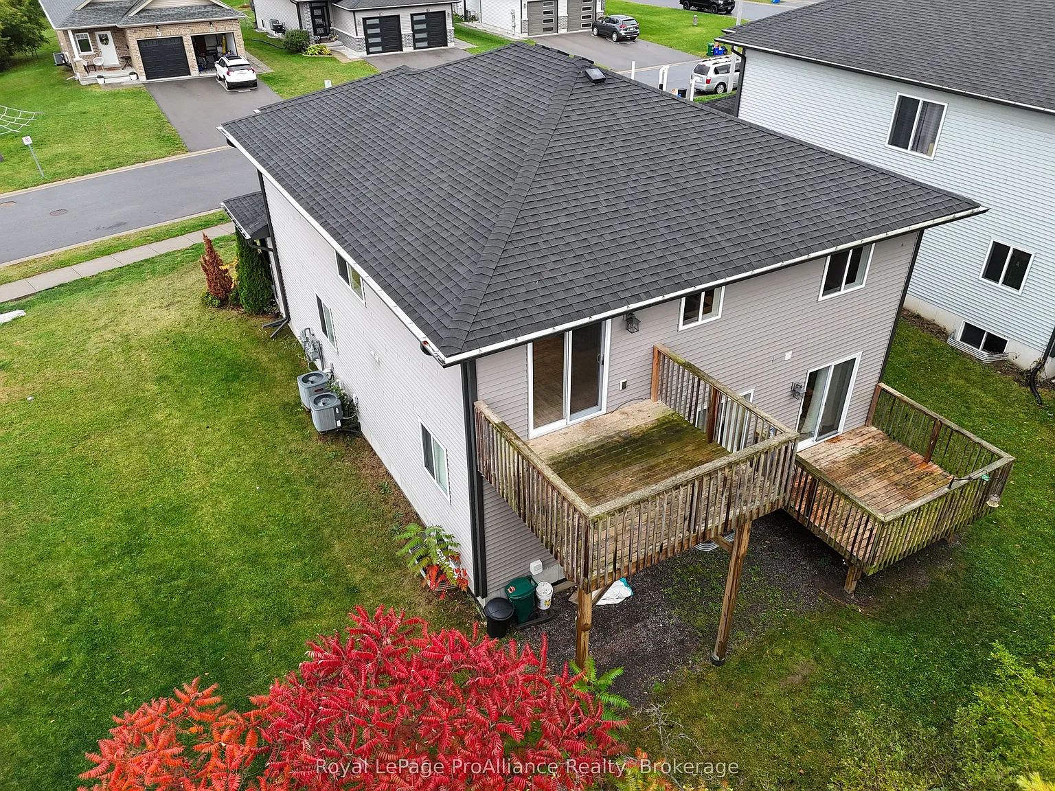 3 bed, $2,490 — Photo 4