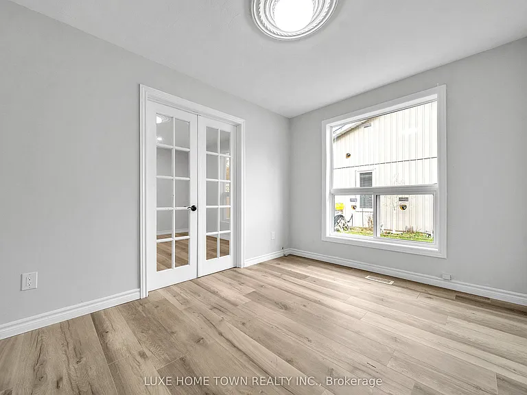 5 Centennial Dr — Photo 11