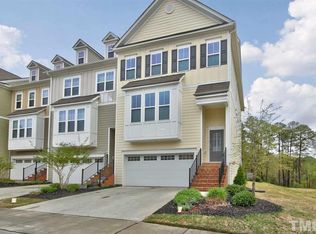 620 Edgewater Ridge Ct, Apex, NC 27523