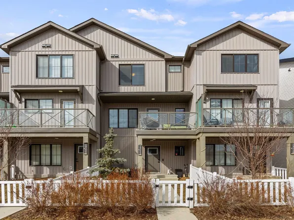 19220 27th Ave NW, Edmonton, AB T6M 1L1