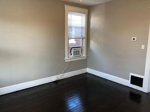 4th image of 2427 Robertson Ave APT 2