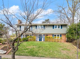 3802 Cameron Mills Rd, Alexandria, VA 22305