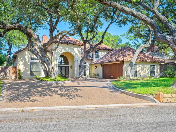 2505 Turkey Neck Cir, Rockport, TX 78382