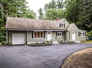 128 Pine St, Tewksbury, MA 01876