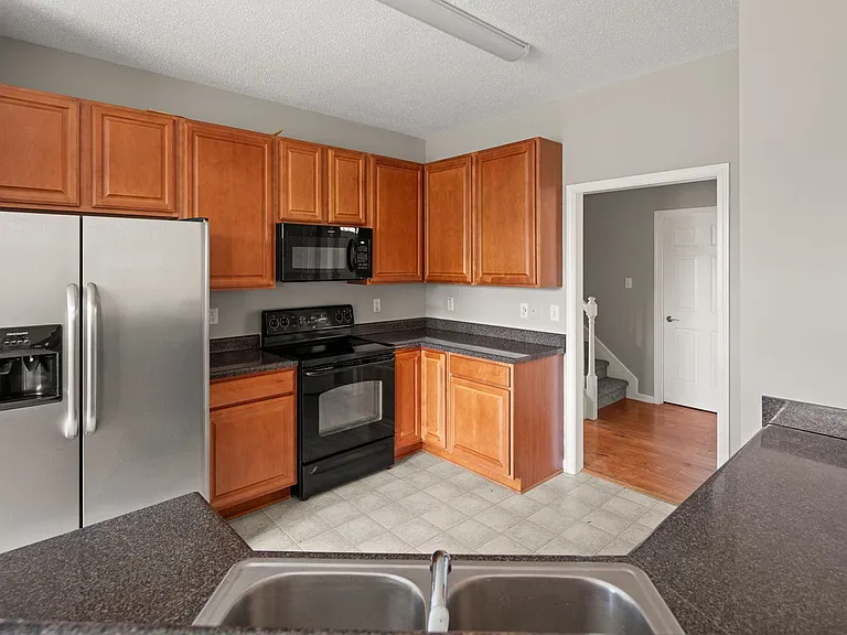 8 Hadley Park Way — Photo 10