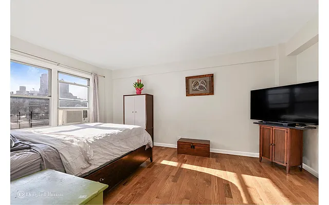 Sold by Douglas Elliman | media 12