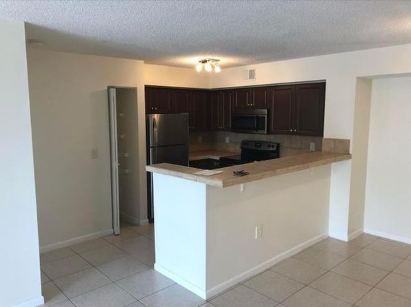 1707 Village Blvd APT 105