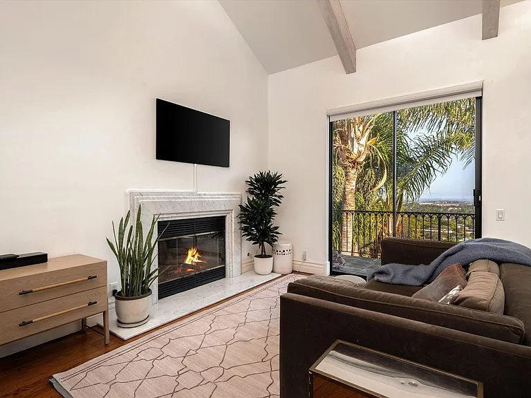 6060 La Goleta — Photo 22