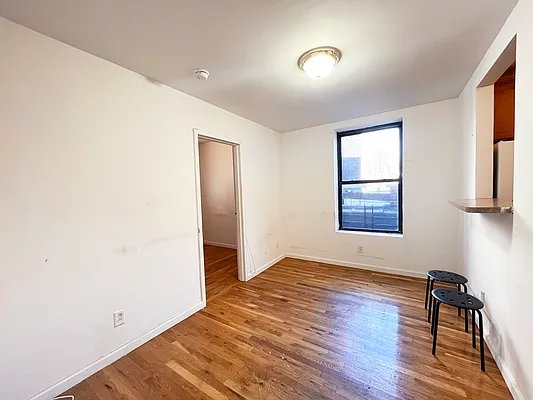 Rented by REAL New York | media 7