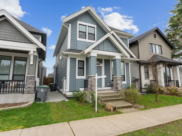 16636 Edgewood Dr, Surrey, BC V3Z 9X9