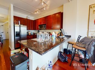 873 N Larrabee St APT 304, Chicago, IL 60610