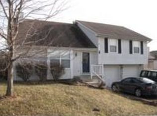 18405 E Arrowhead Ln, Independence, MO 64056
